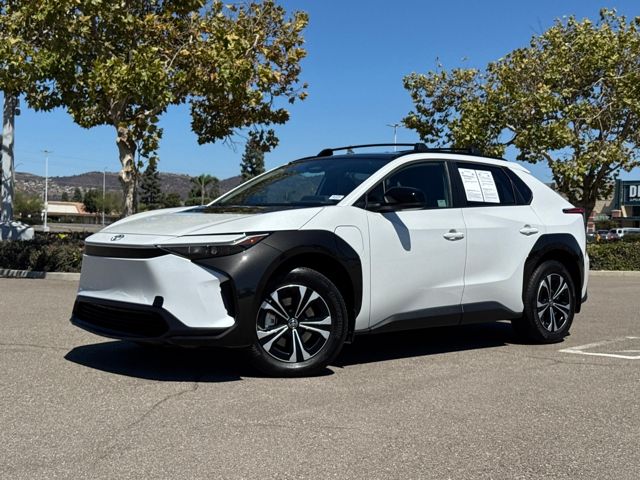 2024 Toyota bZ4X XLE photo 2
