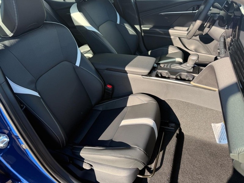 2026 Toyota Camry SE photo 10