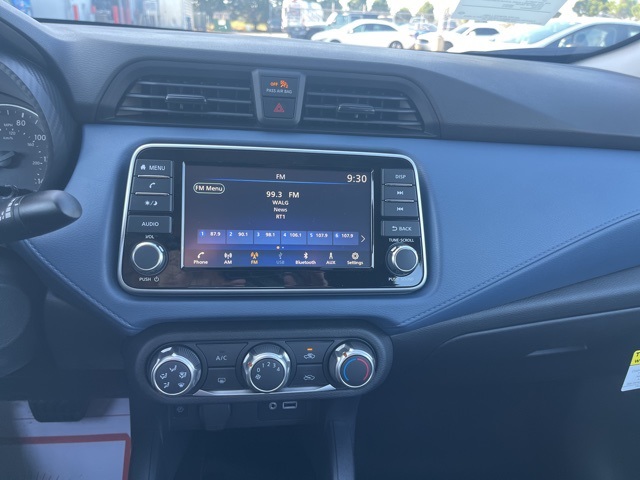 2025 Nissan Versa SV photo 15