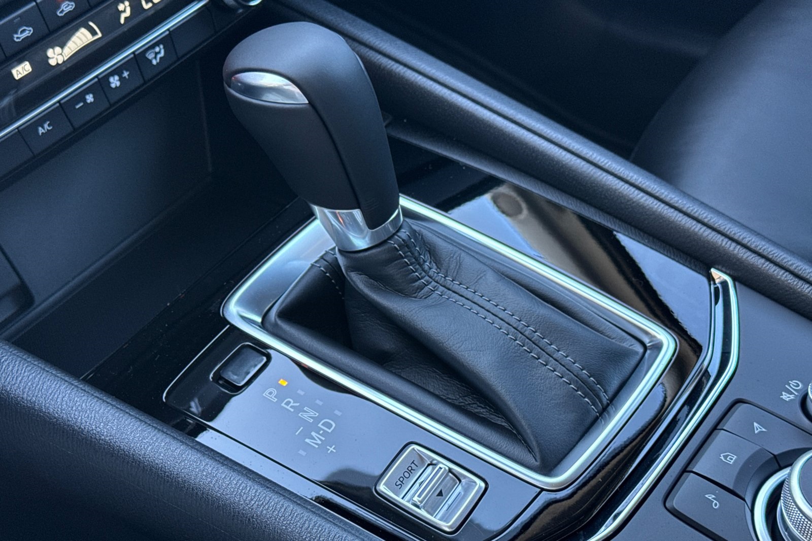2025 Mazda CX-5 2.5 Select photo 20