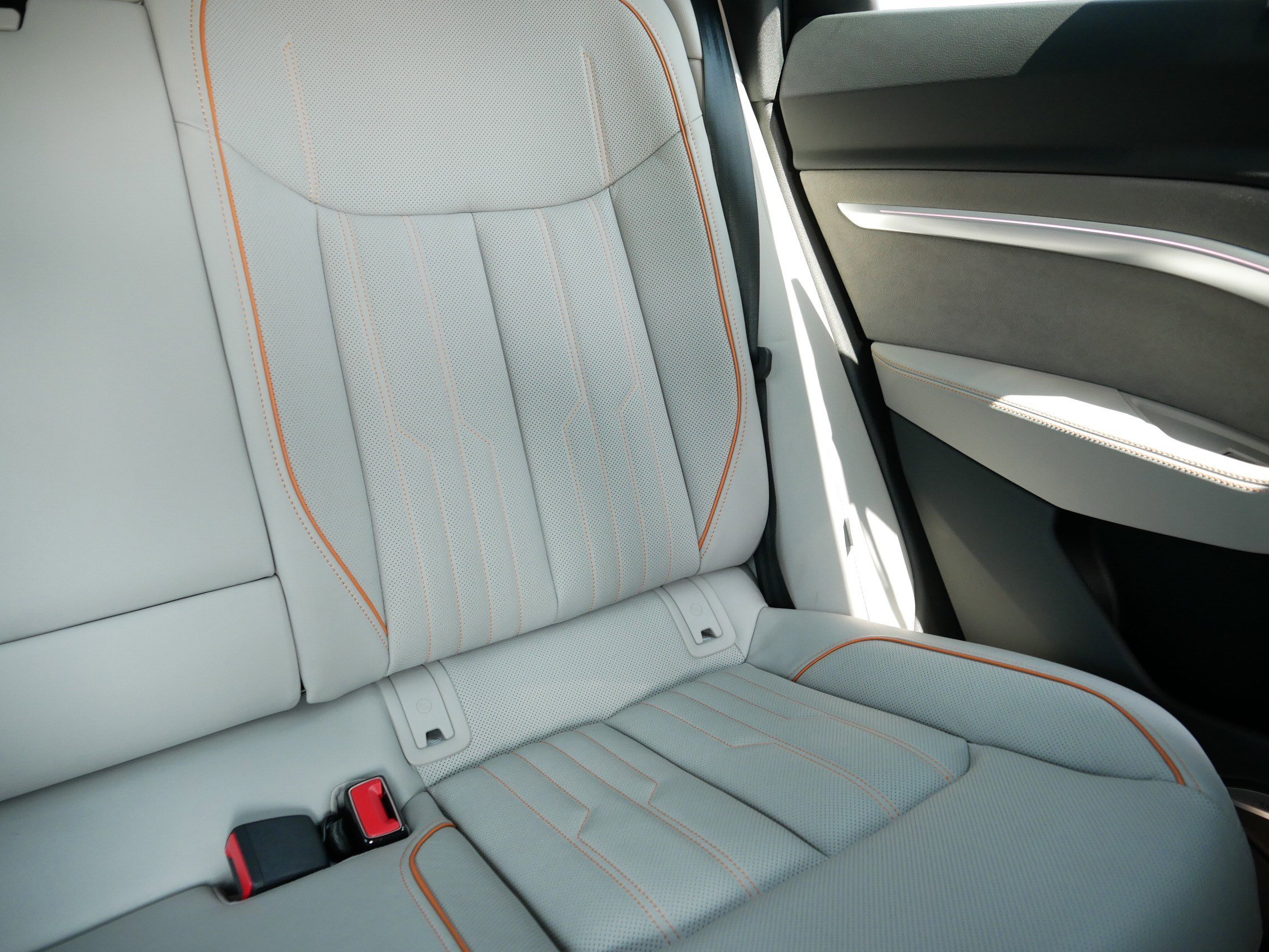 2024 Audi Q8 E-tron line Prestige photo 13