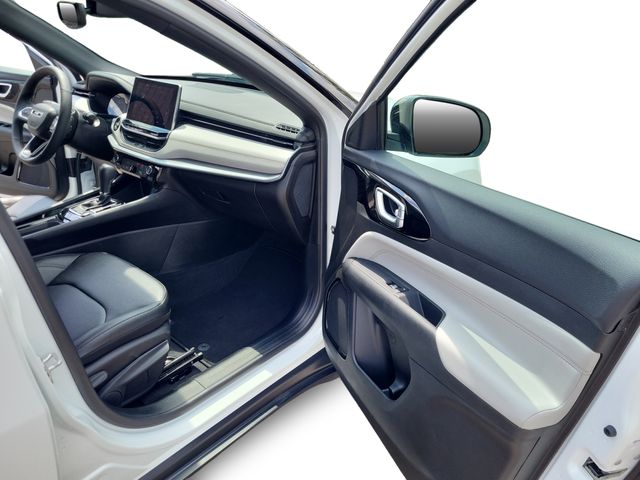 2025 Jeep Compass Limited photo 24