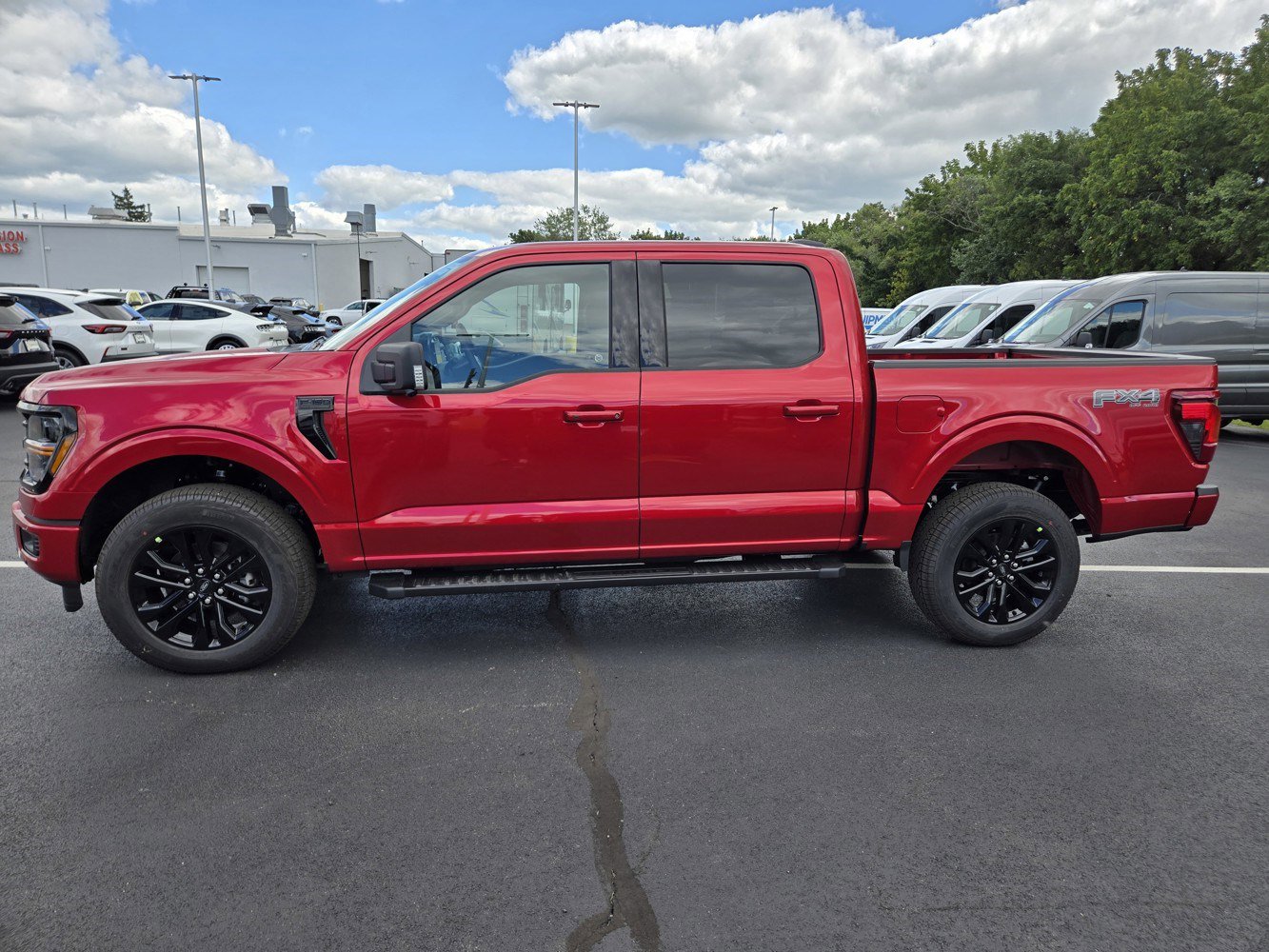 2025 Ford F-150 XLT photo 6