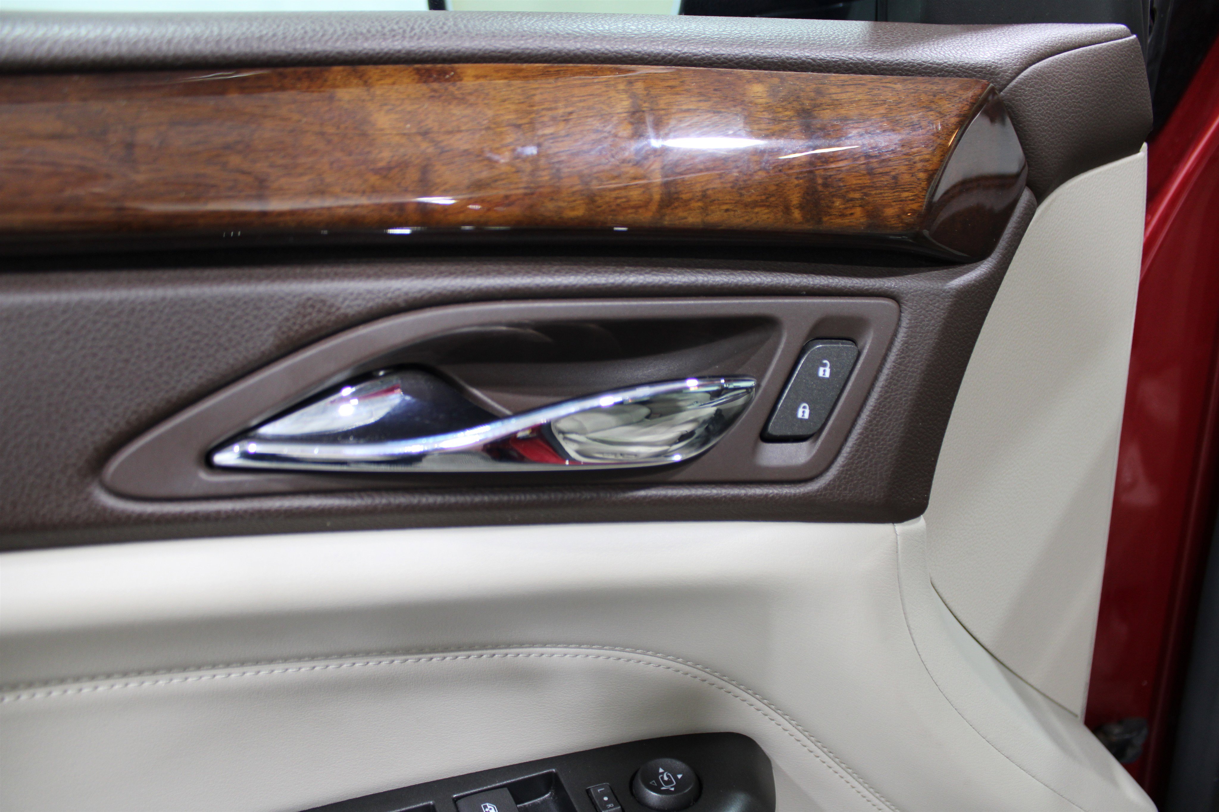 2012 Cadillac SRX Premium photo 7