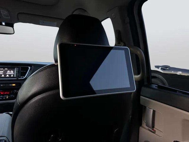 2020 Kia Sedona SX photo 15