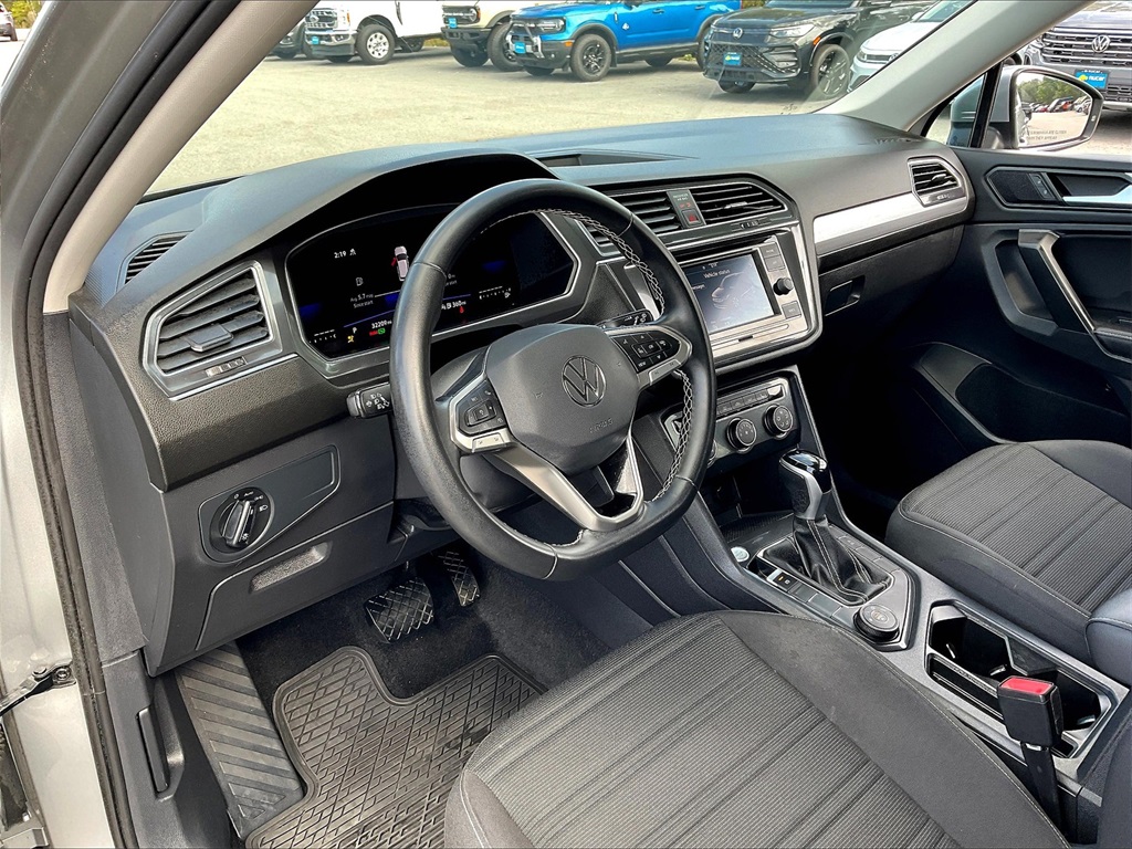2023 Volkswagen Tiguan S photo 8