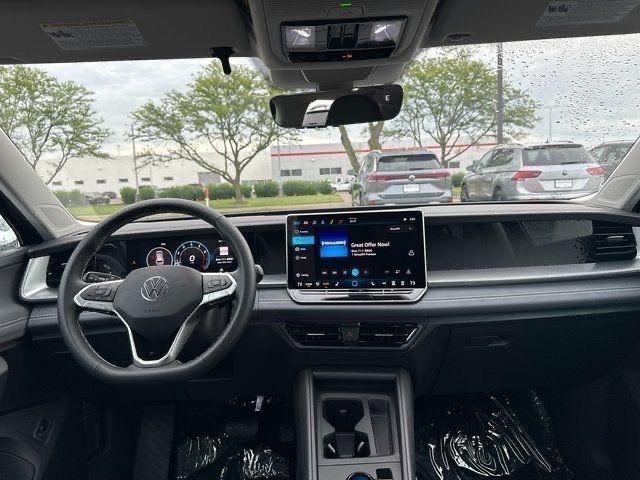 2025 Volkswagen Tiguan SE photo 15
