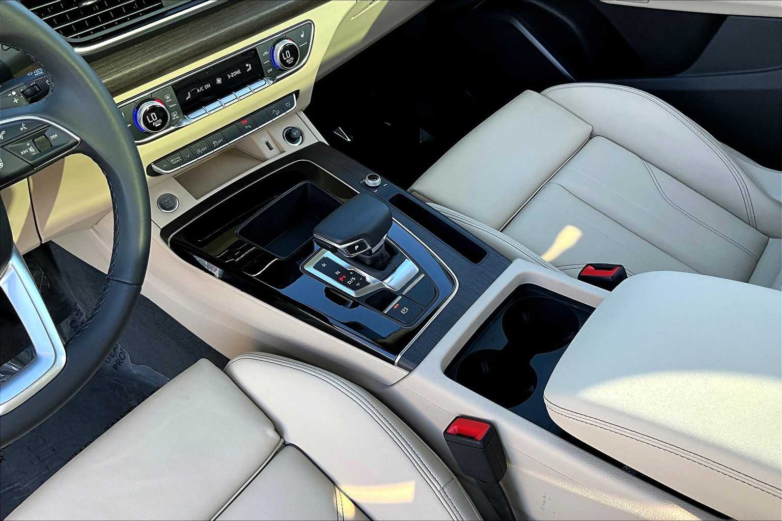2024 Audi Q5 S line Premium photo 14