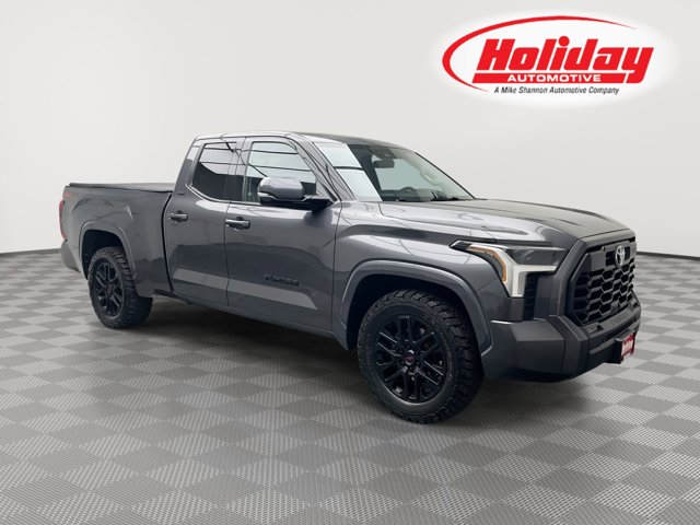 2022 Toyota Tundra SR5's photo