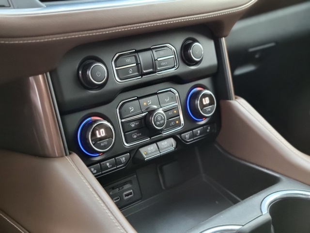 2021 Chevrolet Suburban High Country photo 30