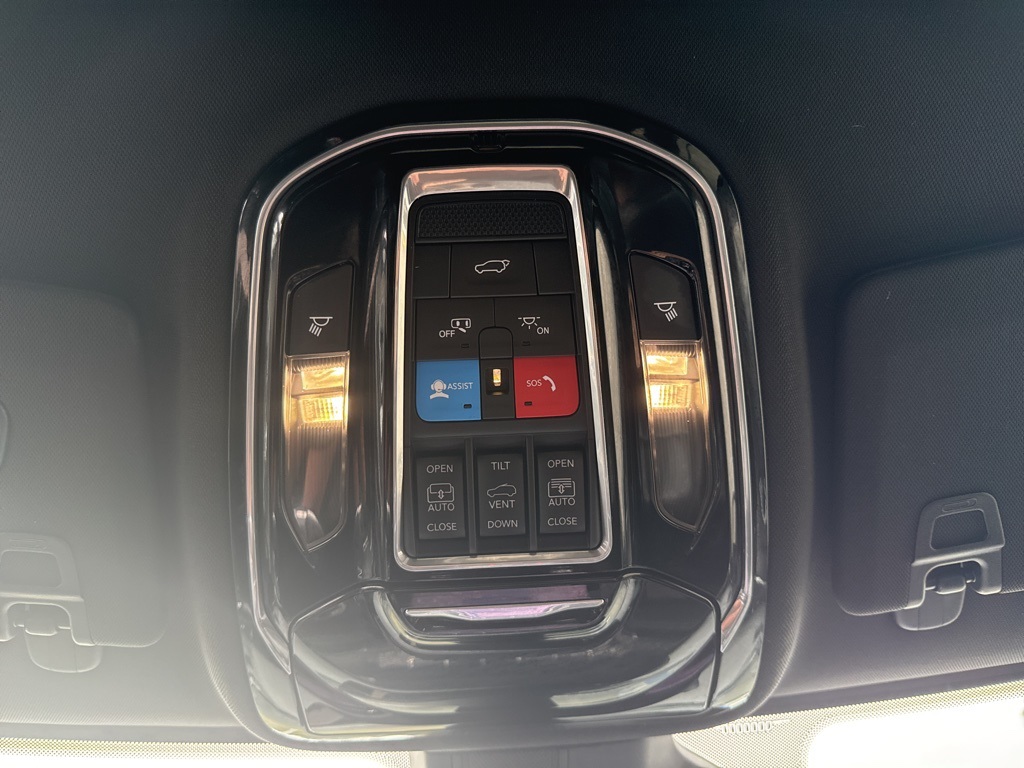 2022 Jeep Grand Cherokee Overland photo 15