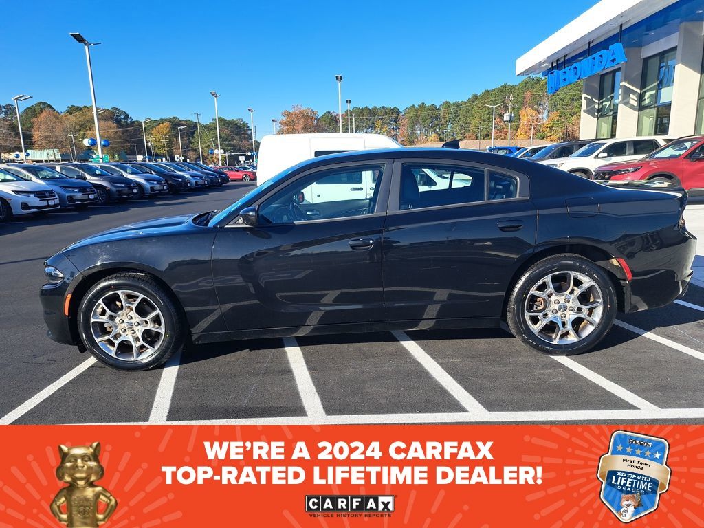 2015 Dodge Charger SXT photo 3