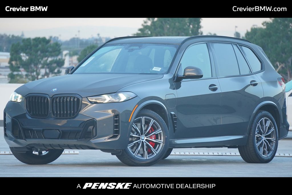2026 BMW X5 50e's photo