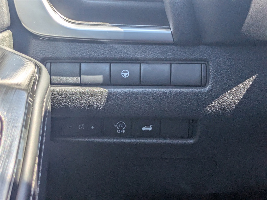 2026 Nissan Rogue SV photo 26