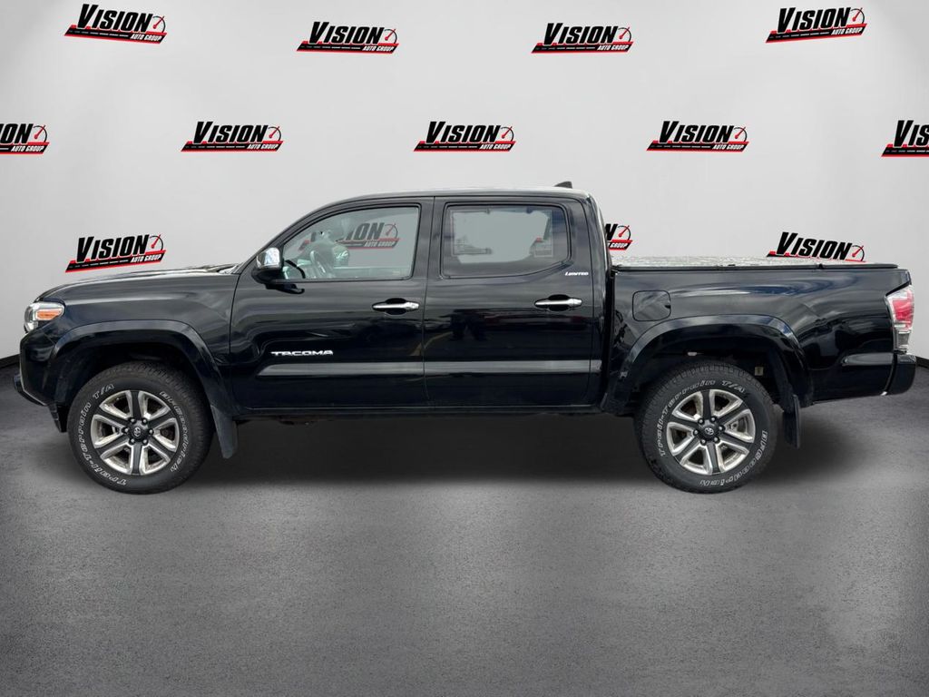 2017 Toyota Tacoma Limited photo 4
