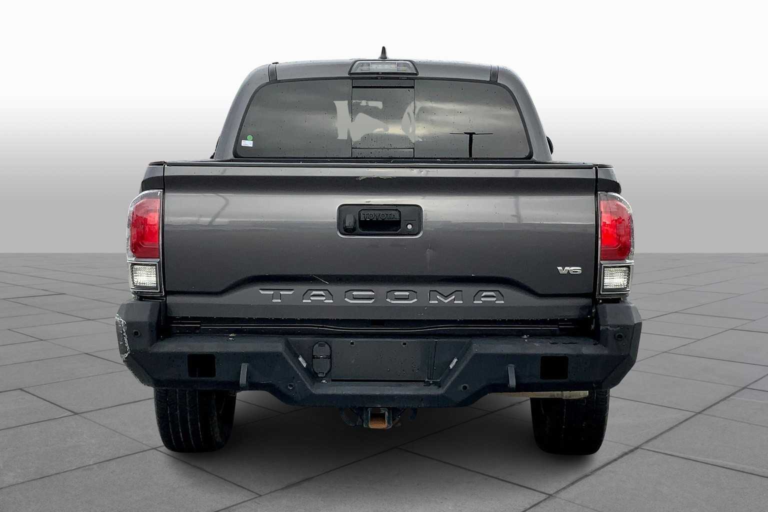 2019 Toyota Tacoma SR5 photo 4