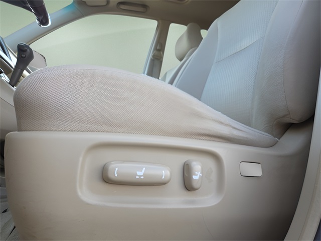 2004 Toyota Highlander photo 19