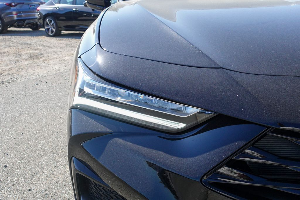 2025 Acura TLX Technology photo 4