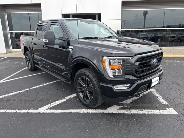 2022 Ford F-150 XLT photo 8