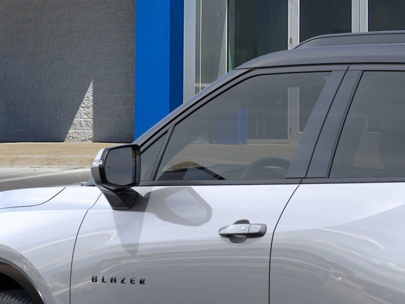 2025 Chevrolet Blazer RS photo 11