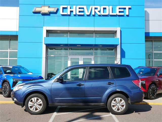 Used 2013 Subaru Forester X with VIN JF2SHBAC5DH431447 for sale in Roseville, Minnesota