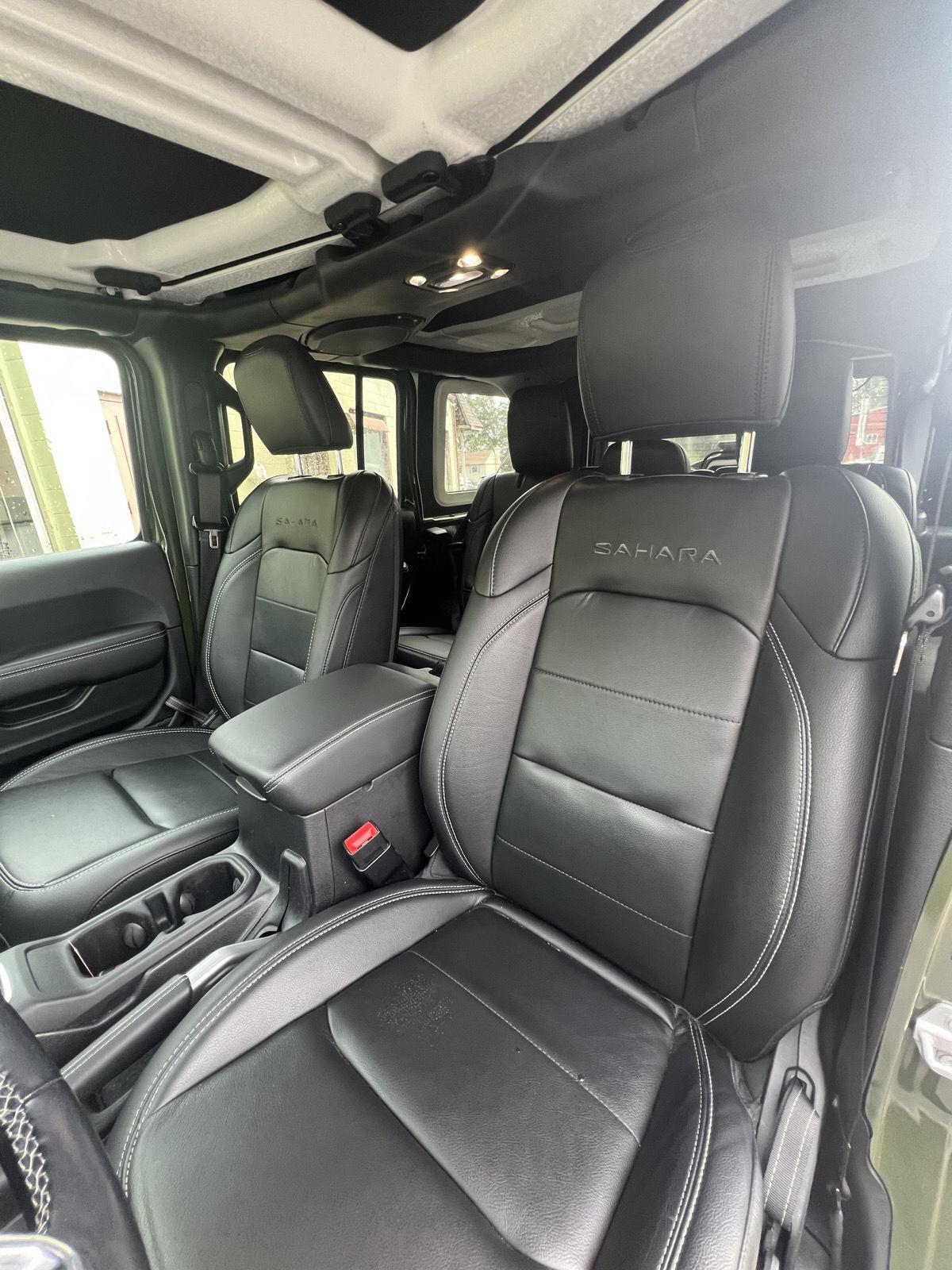 2021 Jeep Wrangler Unlimited Sahara photo 9