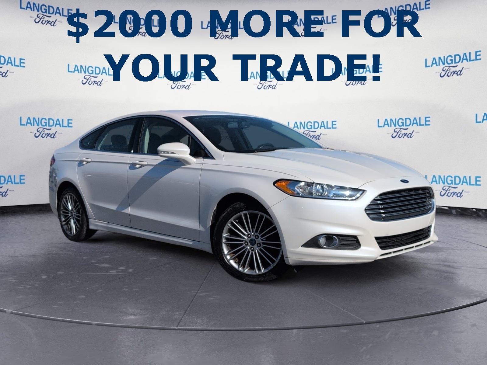 2015 Ford Fusion SE's photo