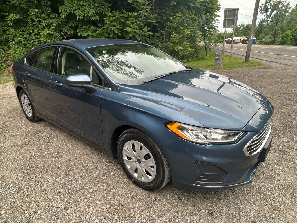 2019 Ford Fusion S photo 8