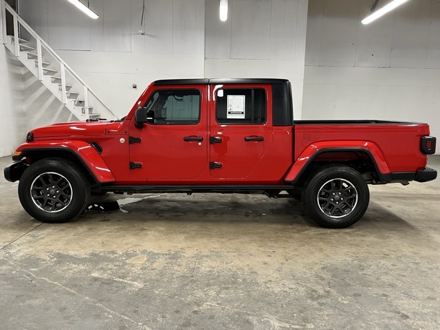 2023 Jeep Gladiator Overland photo 4