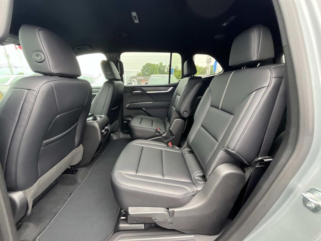 2026 Gmc Acadia Elevation photo 11