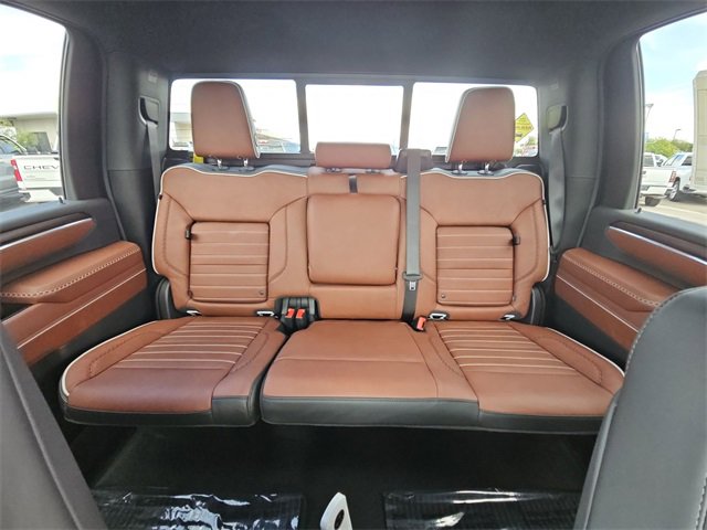 2026 Gmc Sierra 2500 HD Denali Ultimate photo 12