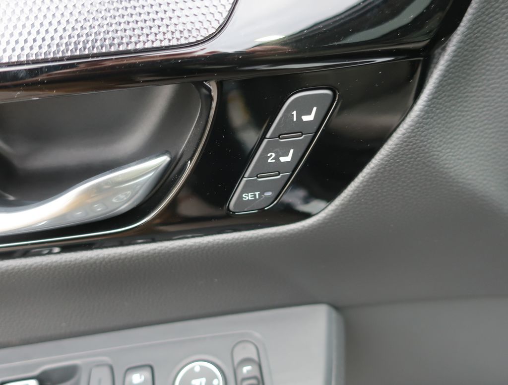 2025 Honda CR-V EX-L photo 10
