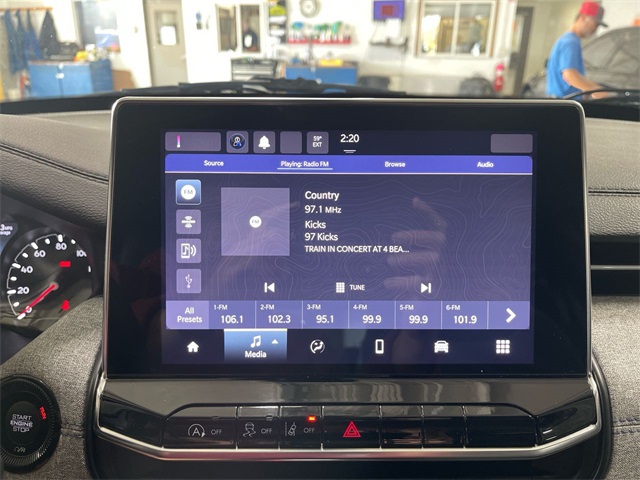 2024 Jeep Compass Latitude photo 12