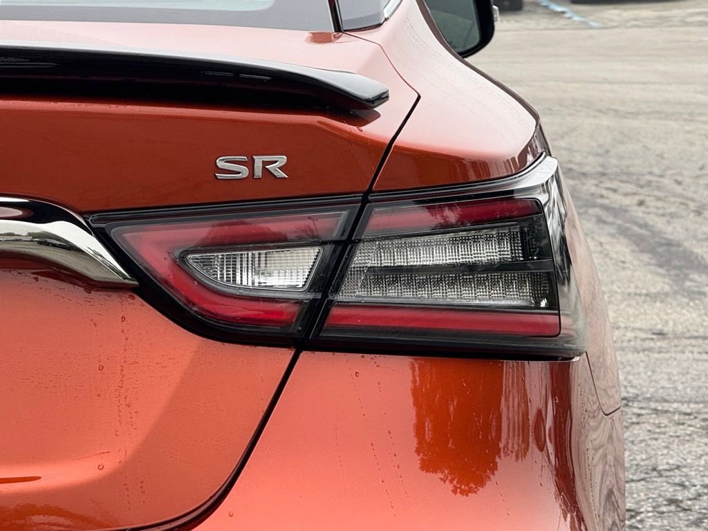 2019 Nissan Maxima SR photo 5