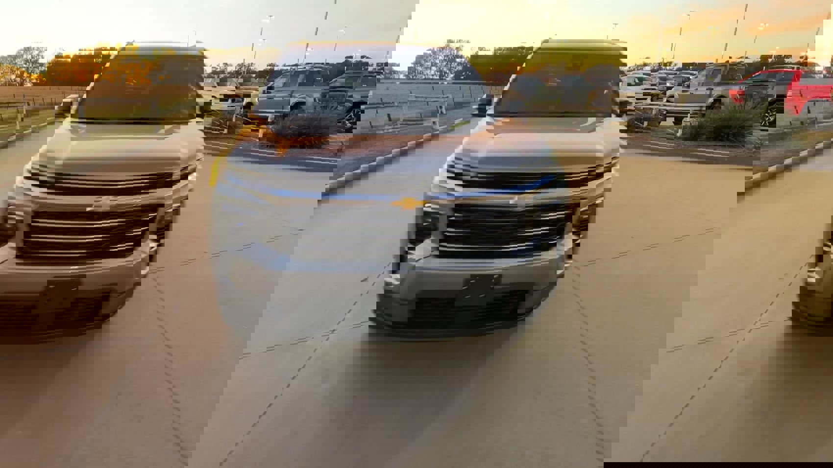 2026 Chevrolet Traverse photo 2