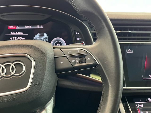 2022 Audi Q7 55 Premium photo 20