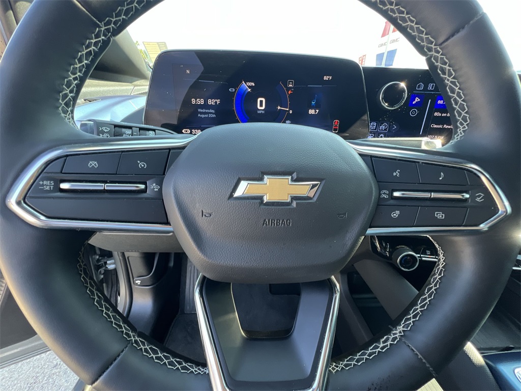 2024 Chevrolet Equinox EV 1LT photo 19