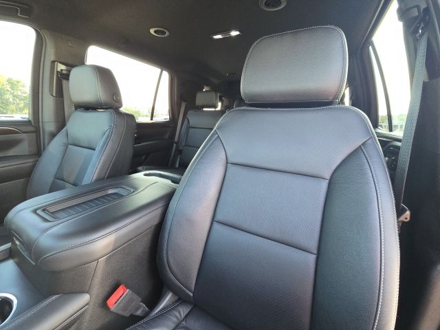 2022 Gmc Yukon SLE photo 21