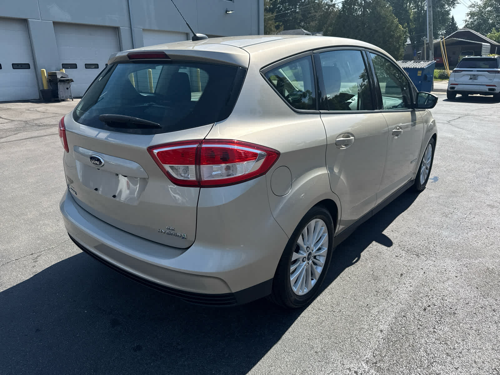 2017 Ford C-Max Hybrid SE photo 3