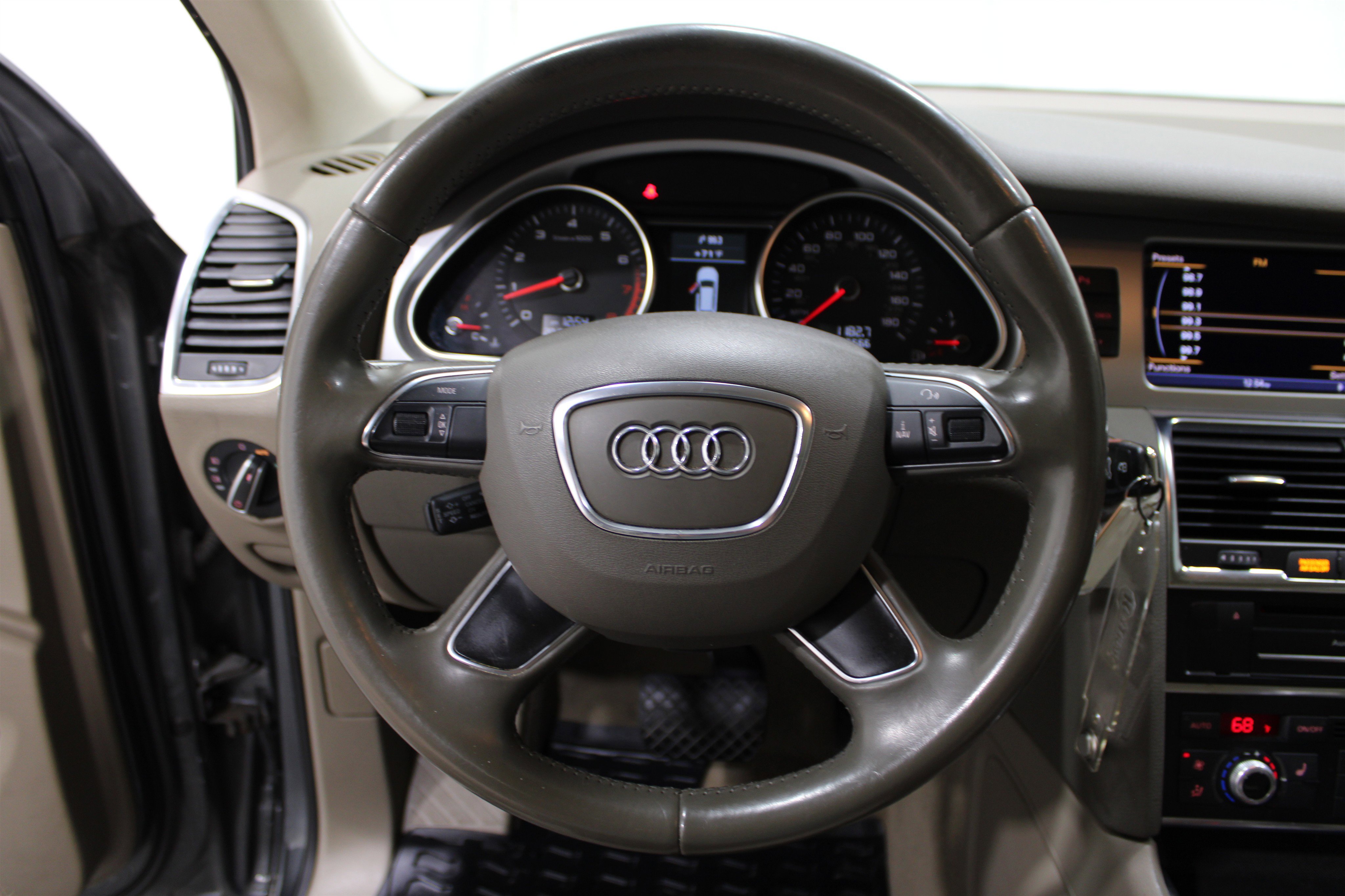 2012 Audi Q7 3.0T Premium Plus photo 3