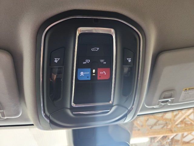 2021 Jeep Grand Cherokee Limited photo 19