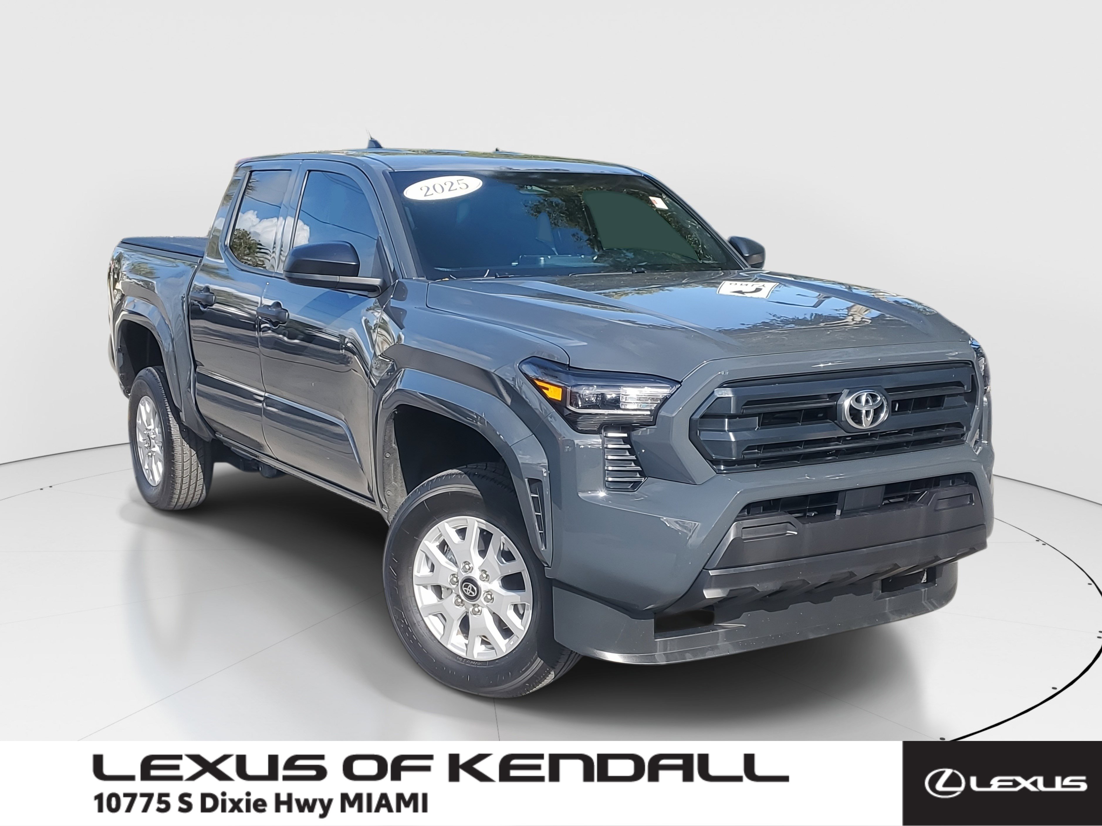 2025 Toyota Tacoma SR's photo