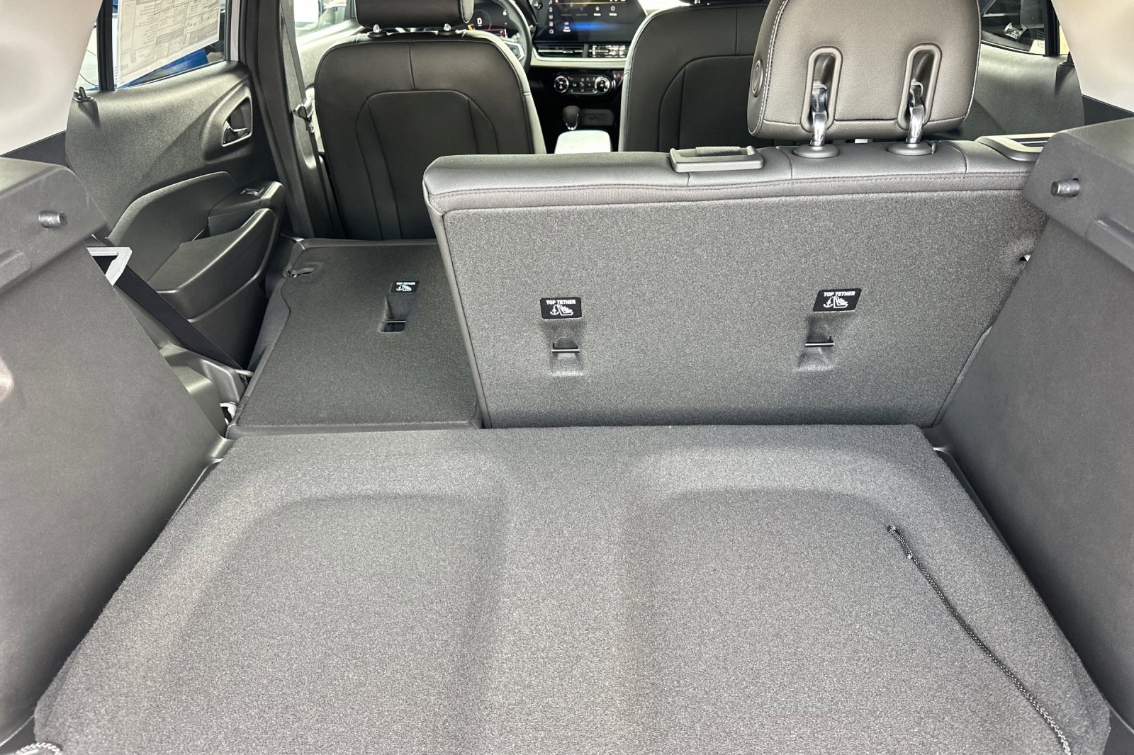 2025 Chevrolet Trax LT photo 15