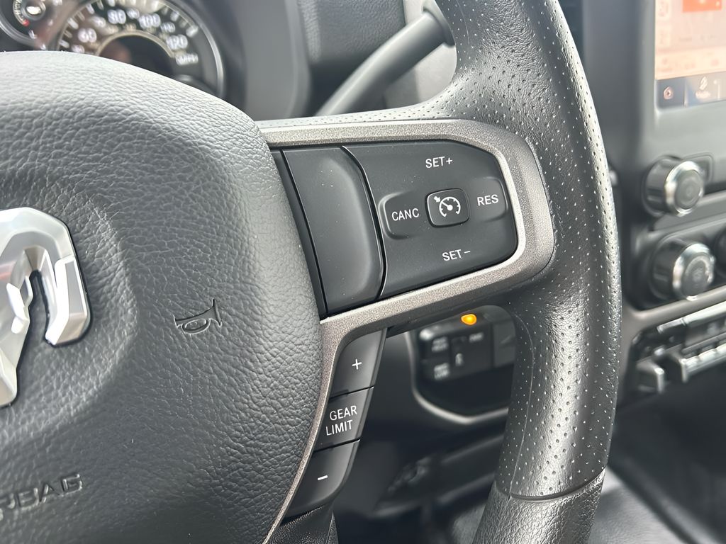 2024 Ram 2500 Tradesman photo 17