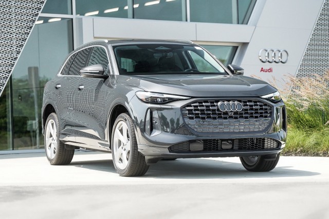 2025 Audi Q5 Premium Plus