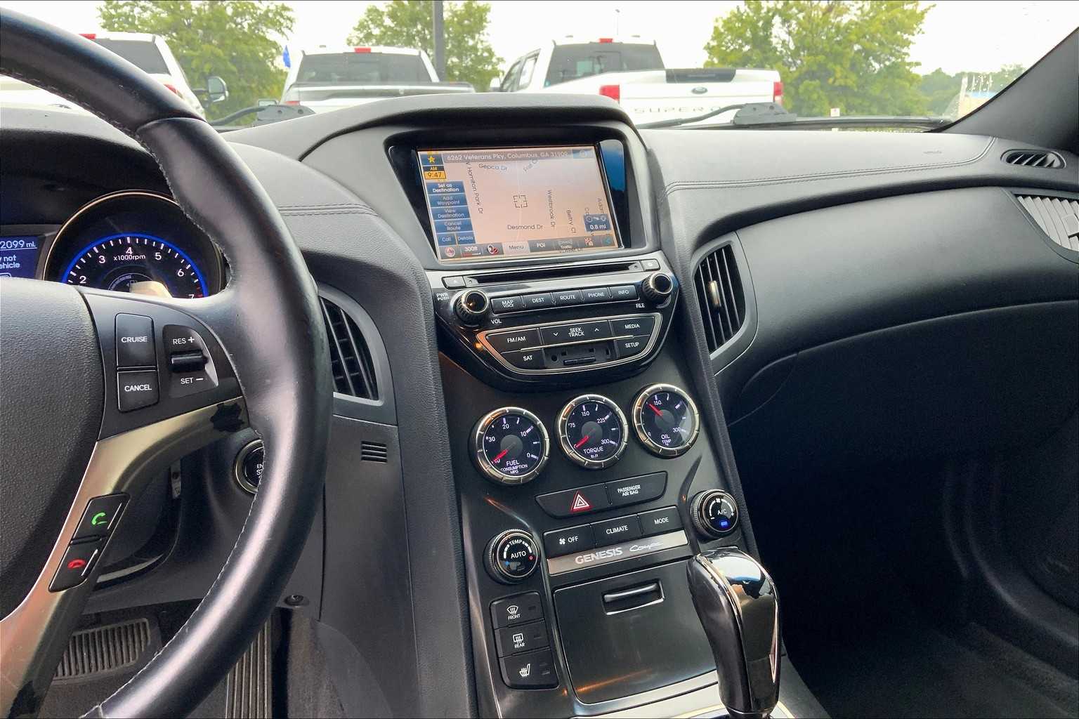 2014 Hyundai Genesis 3.8 photo 6