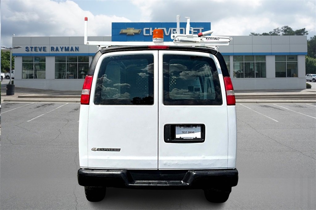 2017 Chevrolet Express Cargo 2500 Work Van photo 3