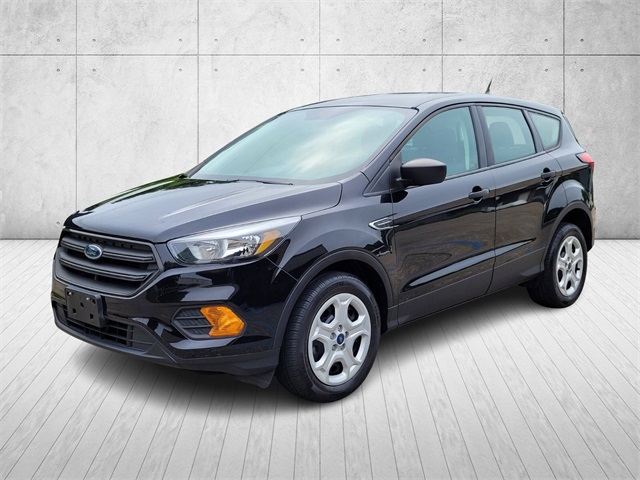 2019 Ford Escape S photo 3