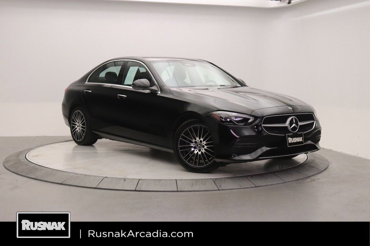 2025 Mercedes-Benz C-Class Sedan C 300's photo