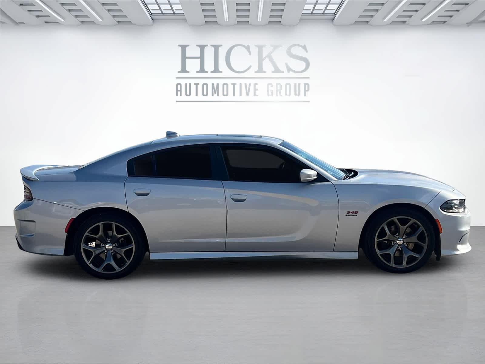 2019 Dodge Charger R/T photo 4
